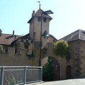 RS St Anton Kaltern Ortsansicht Schloss Giovanelli