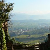 Dreiburgenwanderung Aussicht Pauls Innenhof Hocheppan P