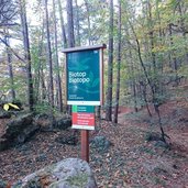 RS Hinweisschild Biotop Schutzgebiet Eppaner Eisloecher