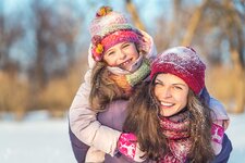 AS single mit kind personen winter schnee