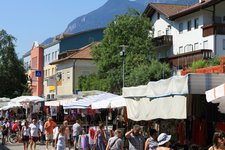 RS Ueberetsch Kaltern Wochenmarkt