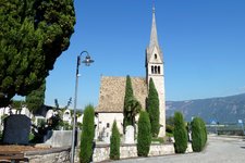 RS tramin stvalentin kirche friedhof