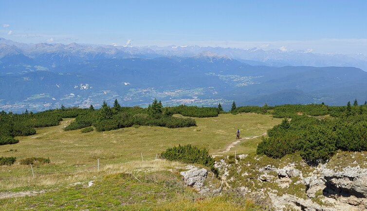Roen Blick nach Westen Gampenpass