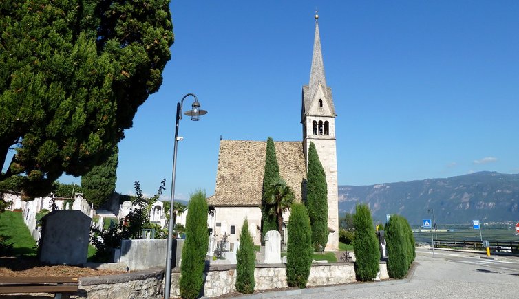 RS tramin stvalentin kirche friedhof